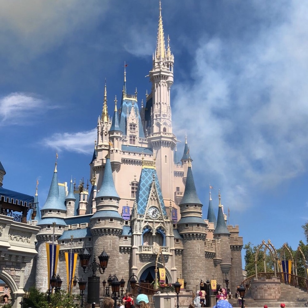 Meet your Posher, Mica